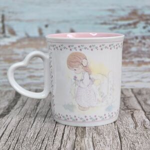 1991 PRECIOUS MOMENTS Vintage Pink and White Heart Handle Mug